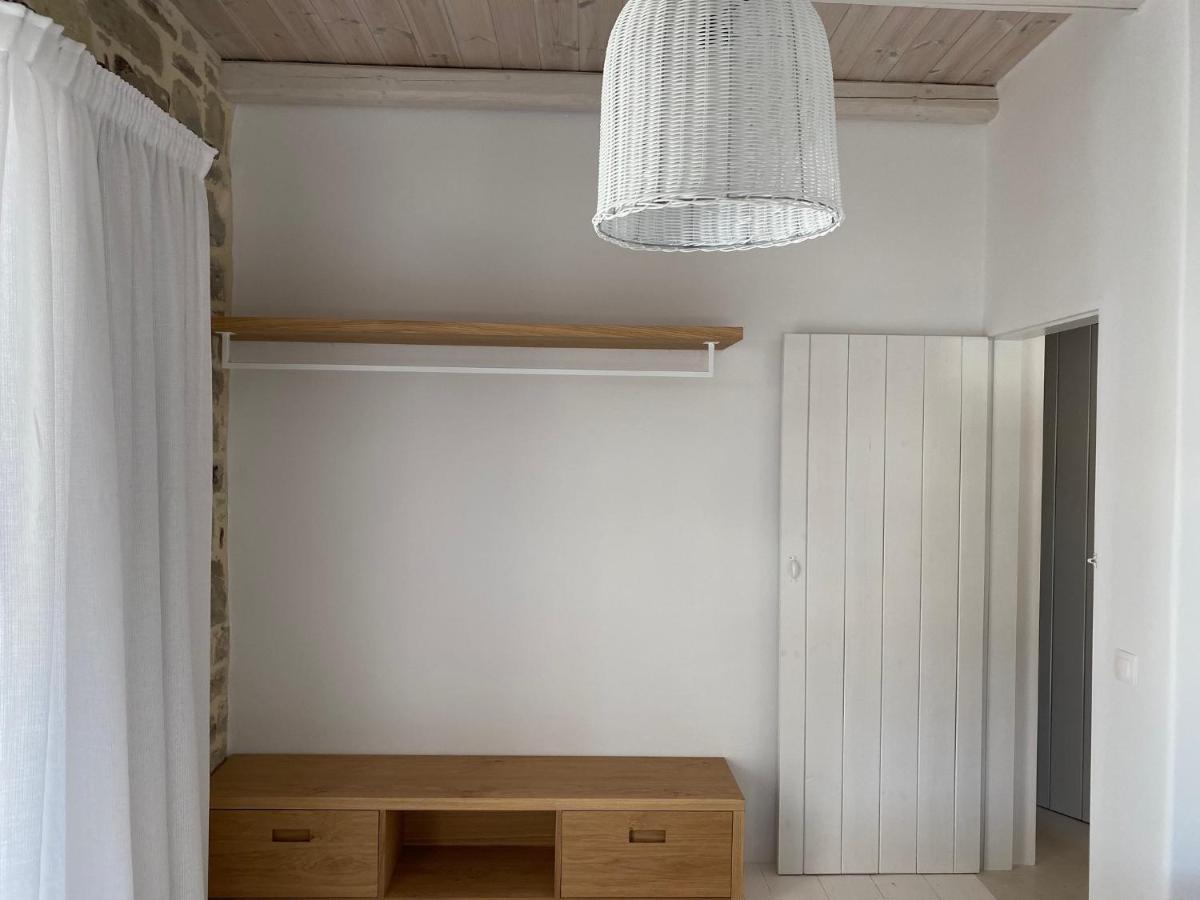 Laini Luxury Suites Pombia Extérieur photo