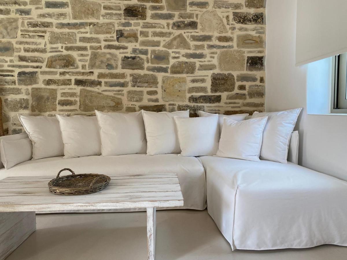 Laini Luxury Suites Pombia Extérieur photo