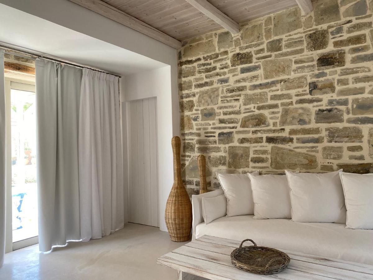Laini Luxury Suites Pombia Extérieur photo