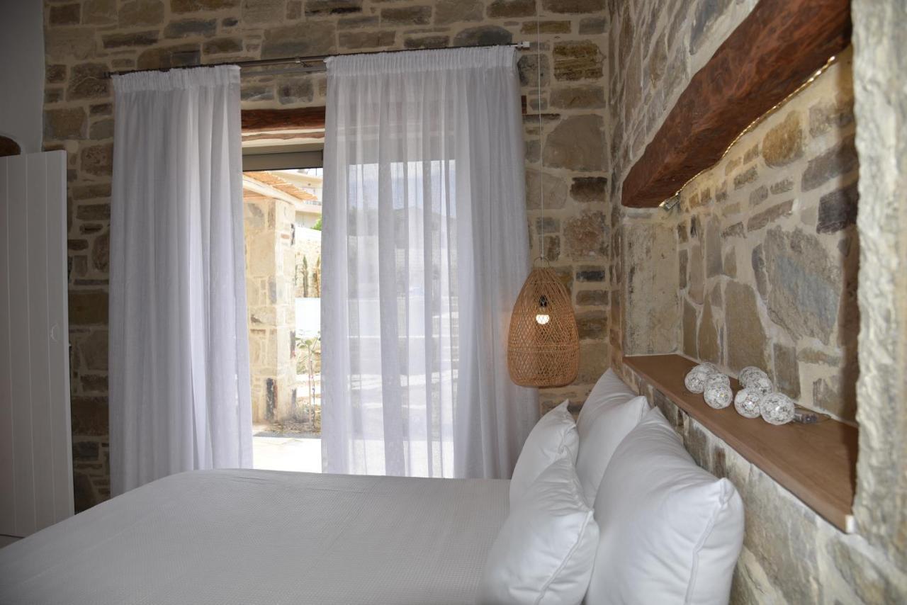 Laini Luxury Suites Pombia Extérieur photo